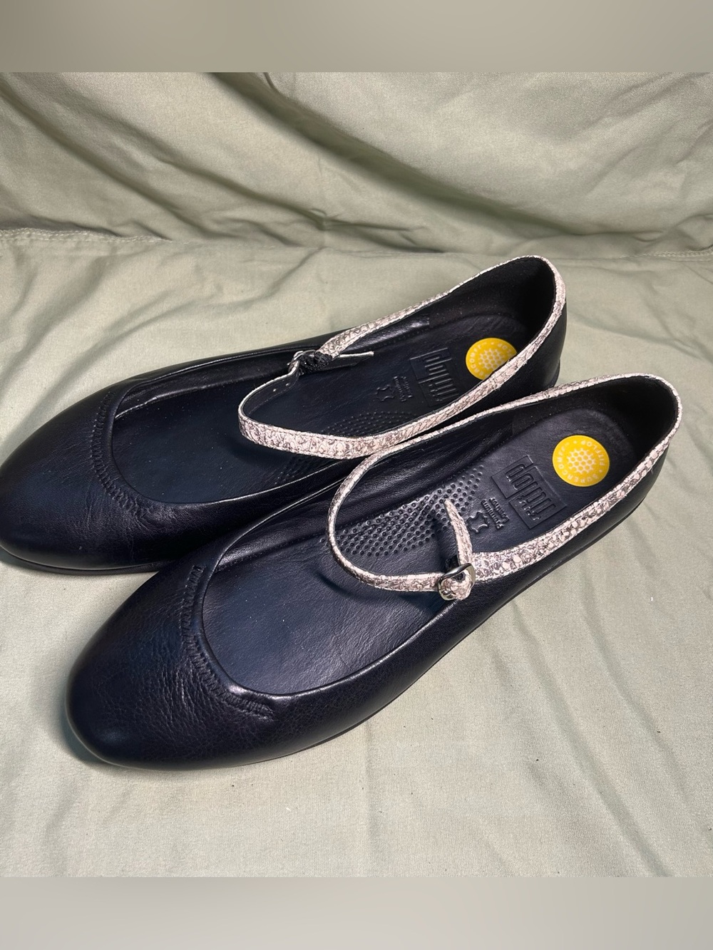 FitFlop Mary Jane Leather Ballerina Flats with buckle straps Women's EU41/ US10
